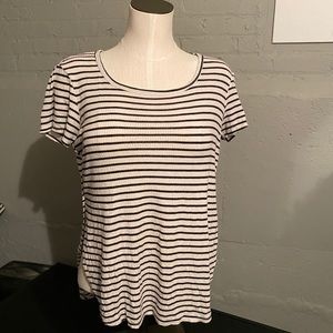 ❤️ Krush women’s Medium striped top with side slit